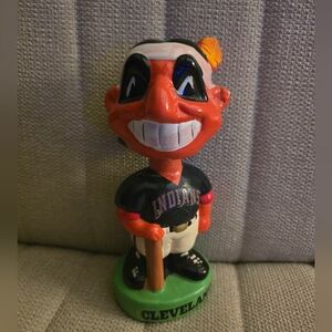 CHIEF WAHOO Cleveland Indians 1980’s Retired Mascot ORIGINAL Nodder Bobblehead